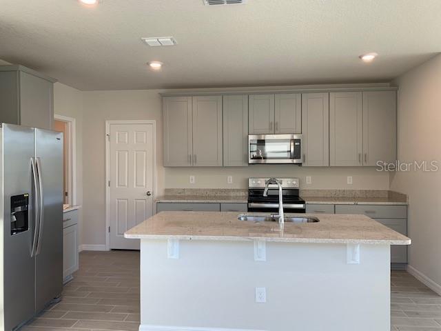 Building Photo - 3175 Bella Vista Dr