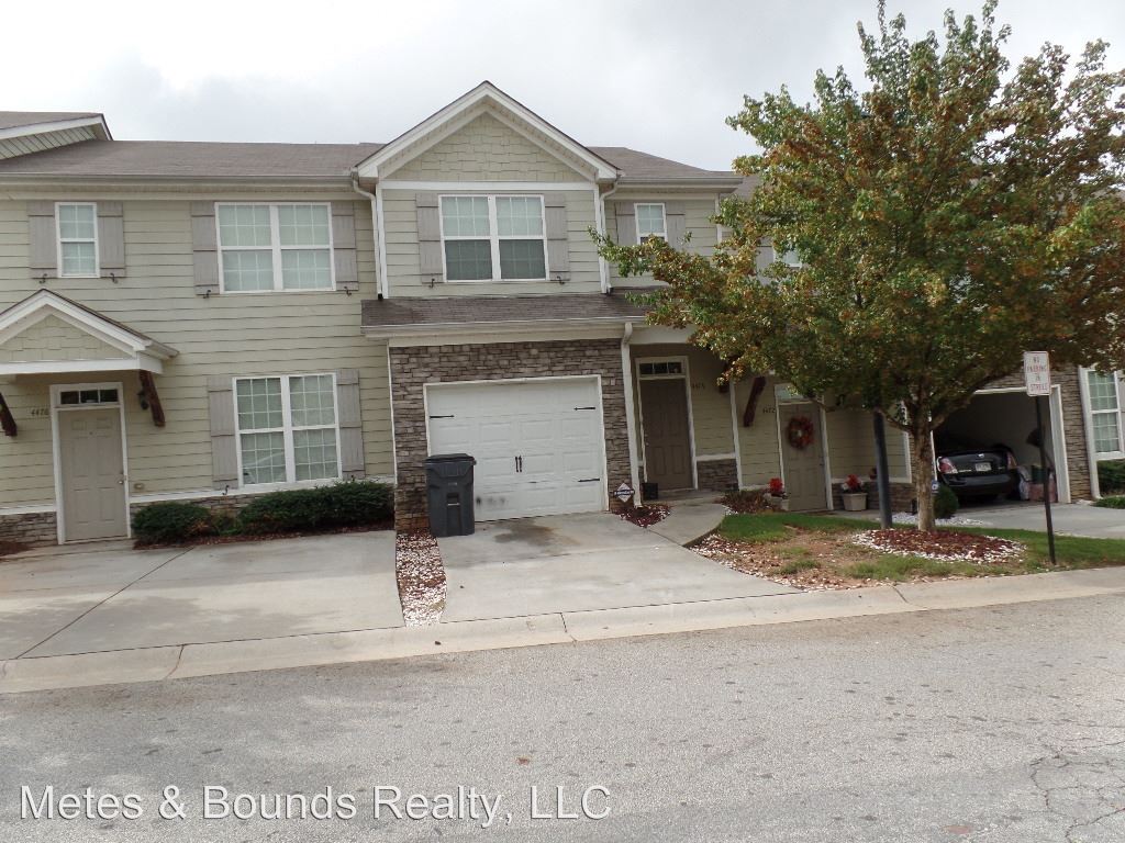 Foto principal - 4474 Highwood Park Dr