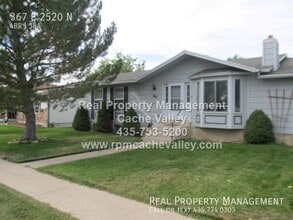 Building Photo - 367 E 2520 N