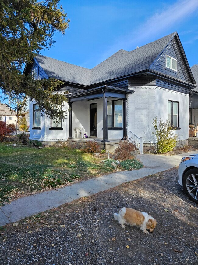 Building Photo - 702 N 100 E