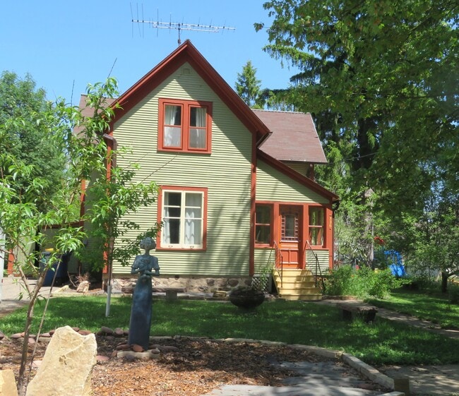 Building Photo - 336 Lincoln St