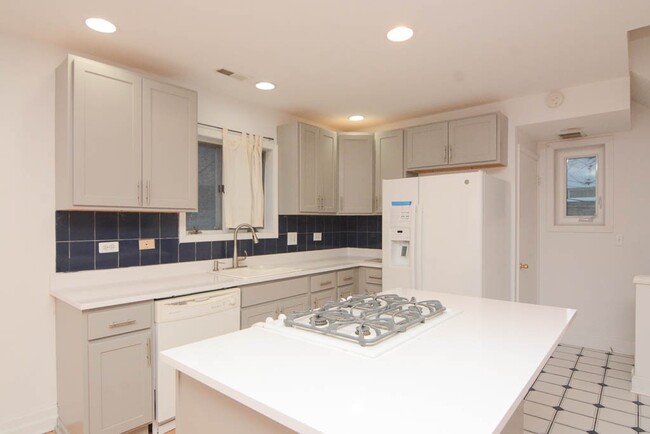 Foto del edificio - 849 W Fletcher St