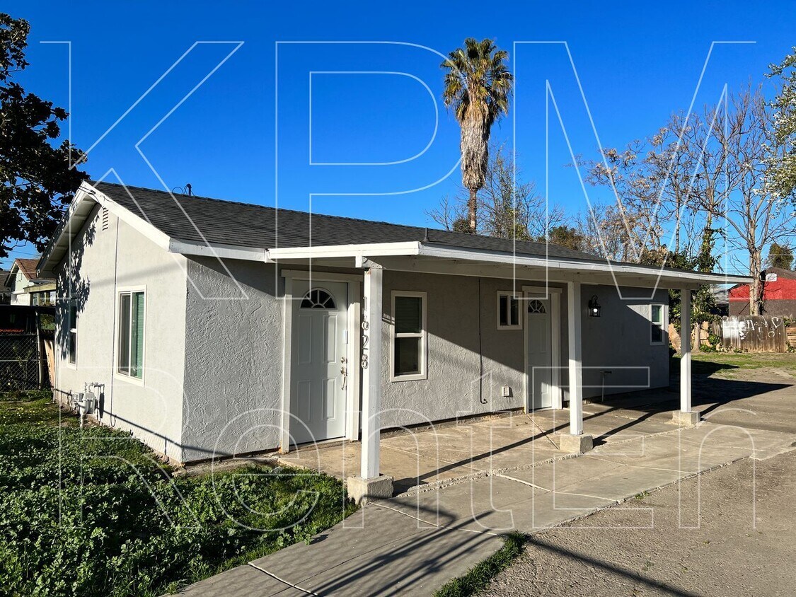 Foto principal - 1628 N Golden Gate Ave