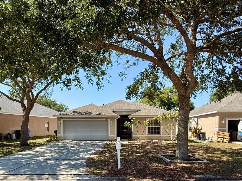 Primary Photo - 9620 Cypress Harbor Dr