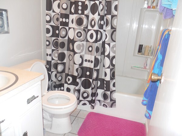 Bathroom - 1115 N 12th St
