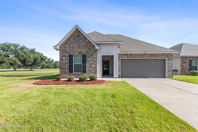Building Photo - 109 Springsteen Ln
