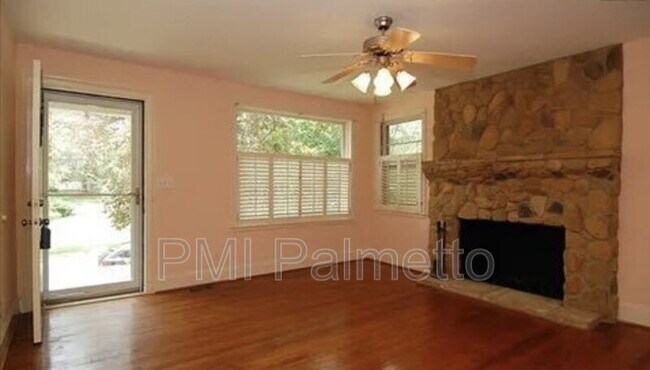 Foto del edificio - 1005 Wando St