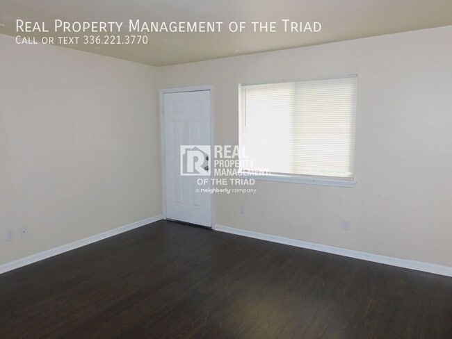 Foto del edificio - 4302 Parker St