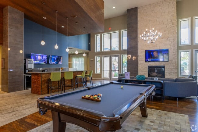 Foto del edificio - 9301 Old Bee Caves Rd