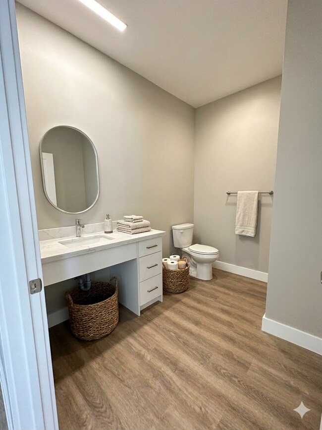 Building Photo - 199 Pine St