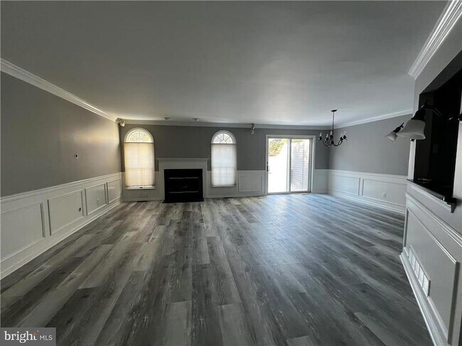 Foto del edificio - 103 Greenbrook Ct