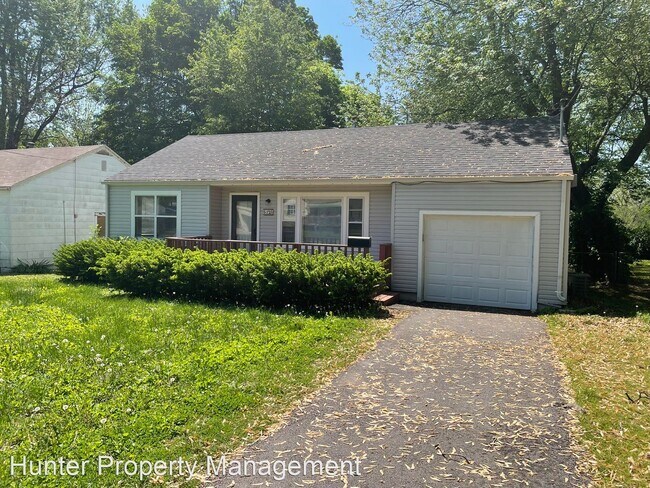 Building Photo - 2 br, 1 bath House - 512 W Catalpa St