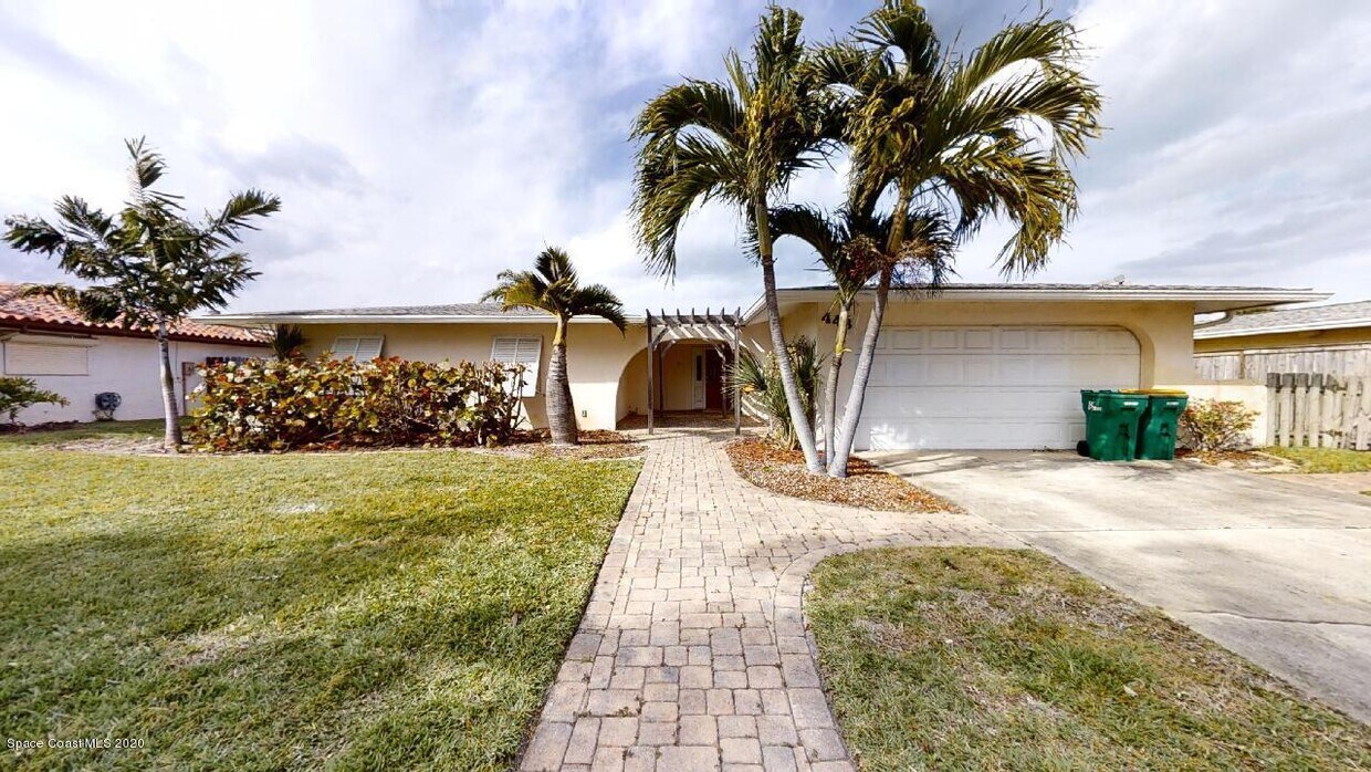Foto principal - 443 Port Royal Blvd