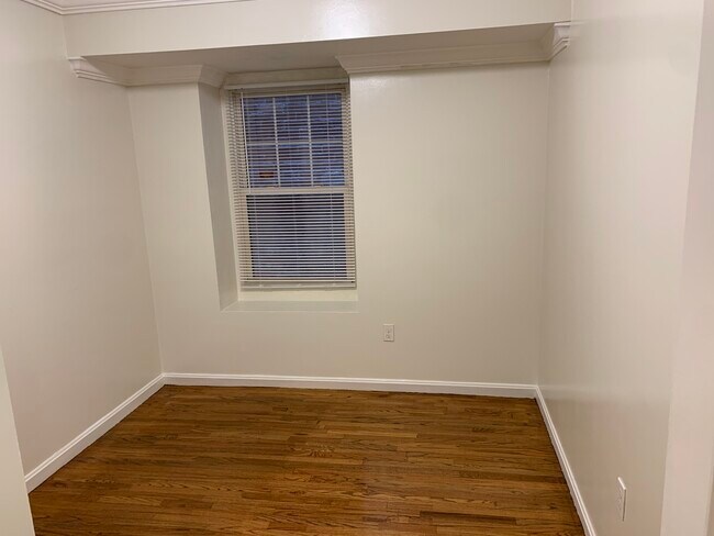 Foto del edificio - 608 Shawmut Ave