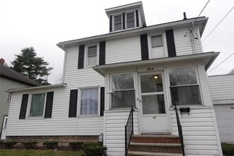 304 Massachusetts Ave