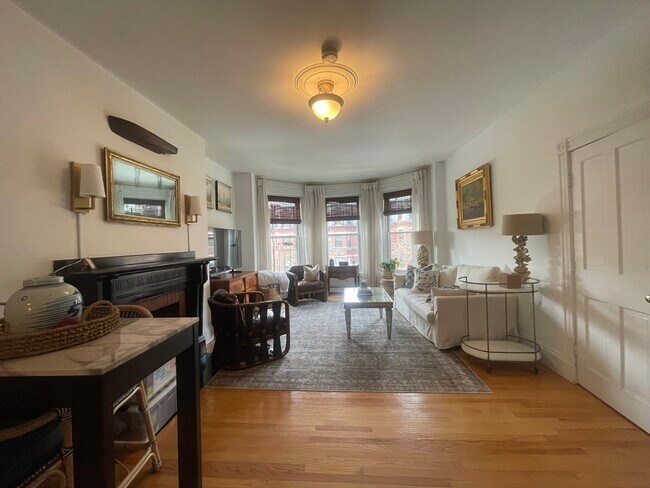 Foto del edificio - 218 Newbury St