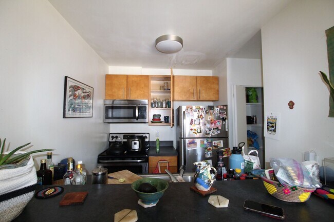 Building Photo - Newly renovated one bedroom unit in a great location in Brewerytown