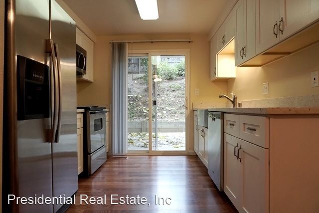 Building Photo - 633 Nordale Ave