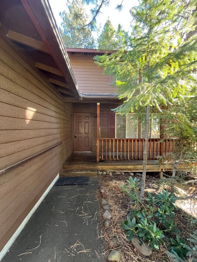 Foto del edificio - Splendid 3-bdr/2.5 bath home in the beautiful Buck Run Community in Sisters, OR!