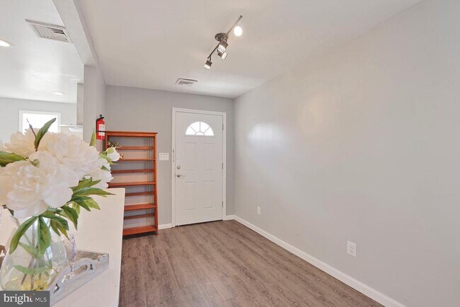 Foto del edificio - 6278 Wills St