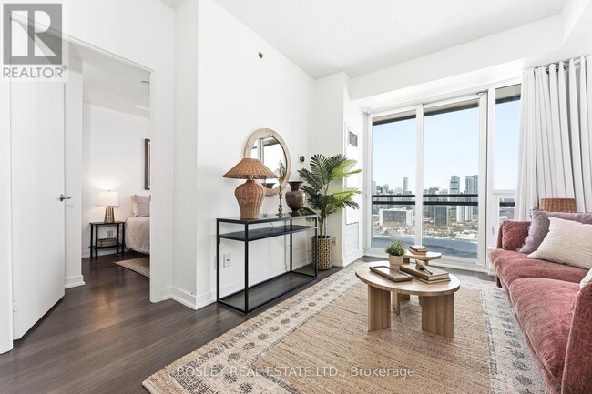 Building Photo - 225 Sackville St