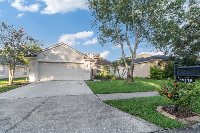 Building Photo - 4 bed, 2 Bath New Tampa Home for Lease!