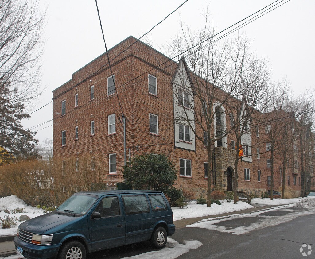 Primary Photo - 6 Washington Ct