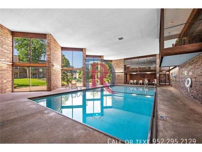 Foto del edificio - 2220 Midland Grove Rd