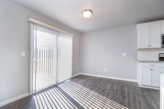 Foto del edificio - 526 Aldrich St