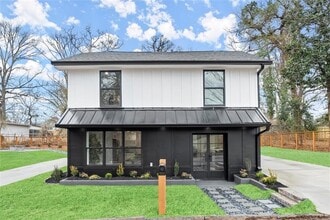 Building Photo - 1552 N Ellington St SE