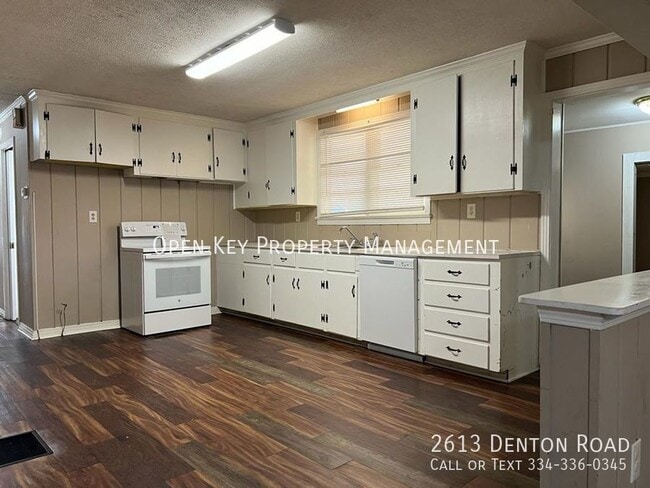 Foto del edificio - 2613 Denton Rd