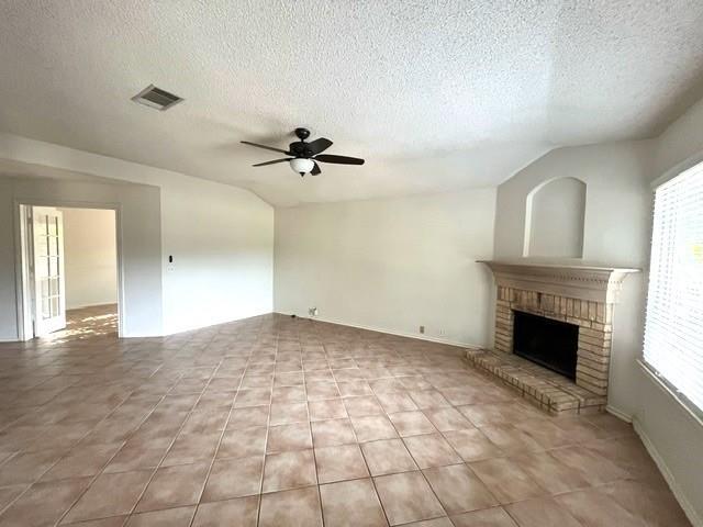 Building Photo - 2004 Coats Cir