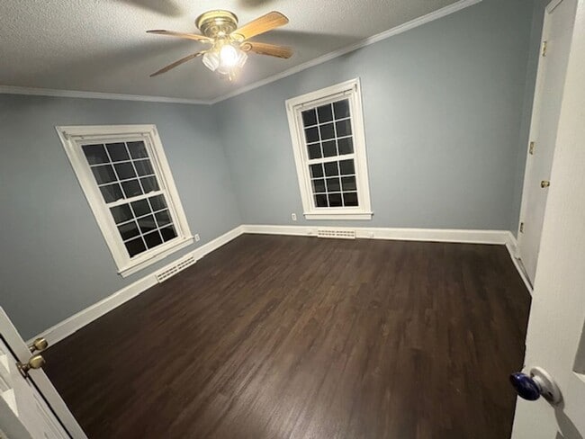 Foto del edificio - 2807 Westbrooke Dr