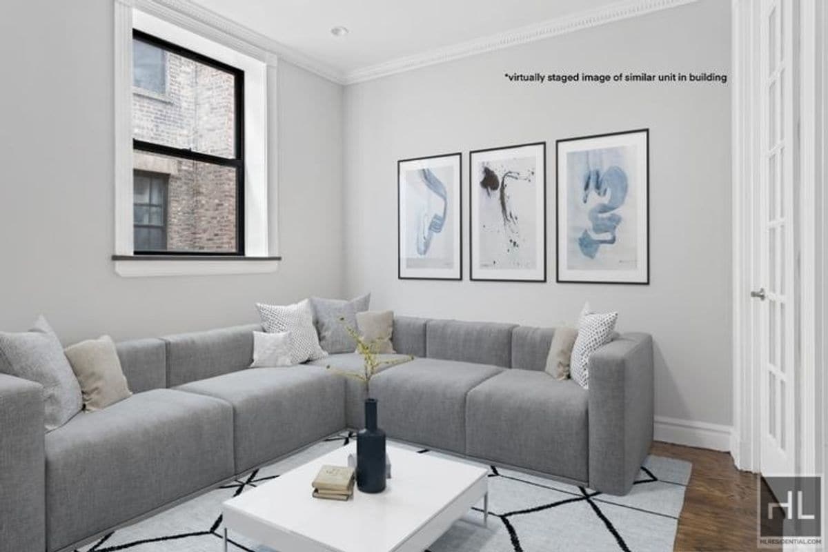 Primary Photo - EAST 35 STREET