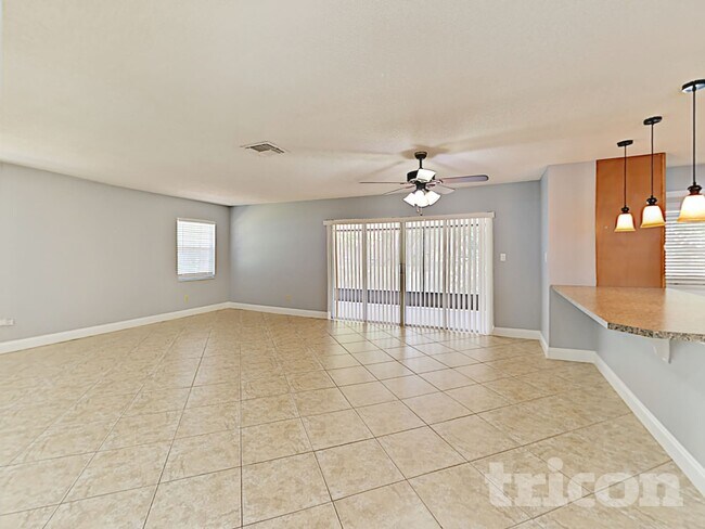 Building Photo - 1548 Silver Fox Cir