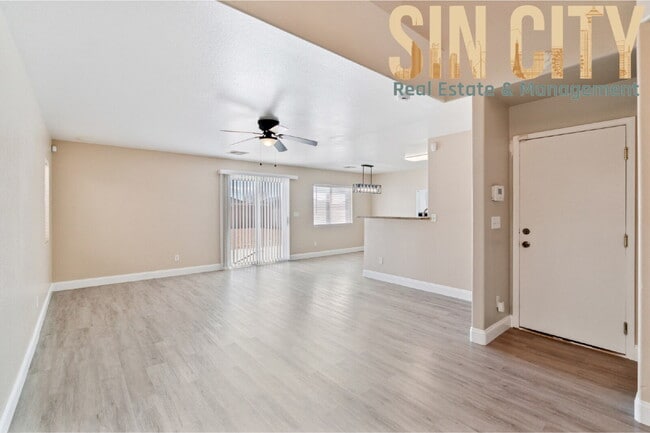 Building Photo - "Charming 3-Bedroom Oasis in North Las Vegas - Spacious Comfort Awaits!"