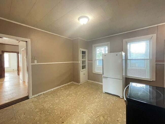 Building Photo - 121 Cypress St