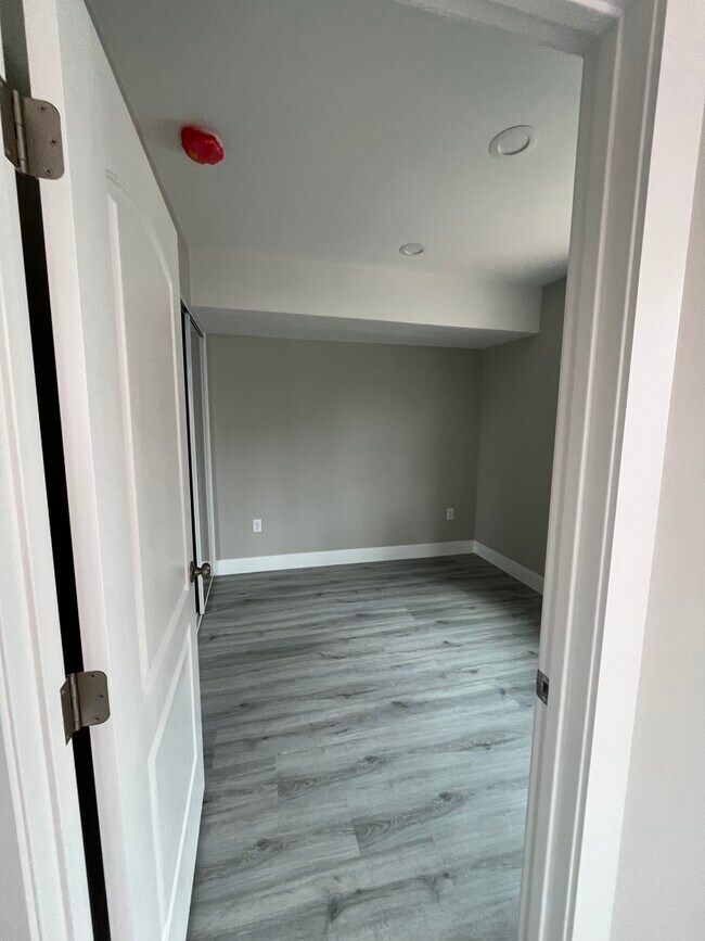 Foto del edificio - 9411 Burke St