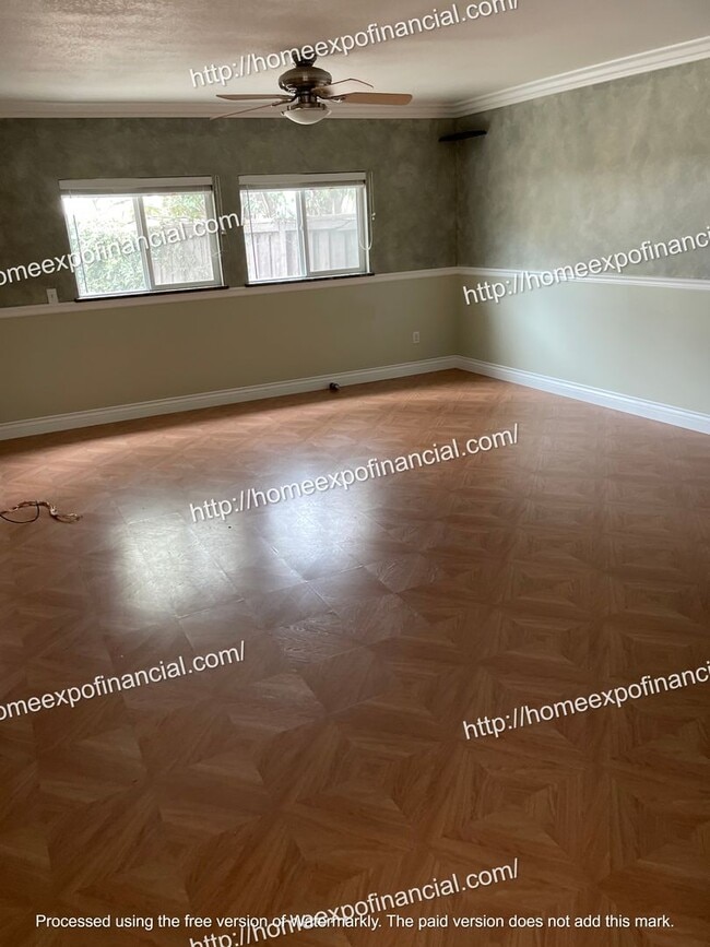 Building Photo - Nice House For Rent