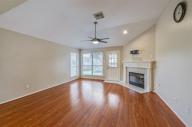 Building Photo - 18503 Amesbury Manor Ln