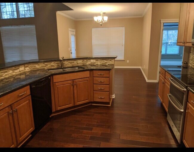 Building Photo - 14613 Colonial Park Dr