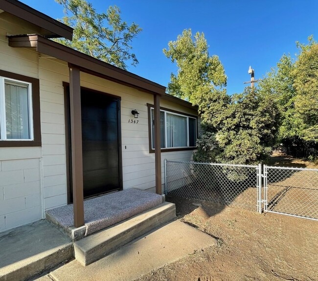 Building Photo - Single Story House in Alpine; Water and Tr...
