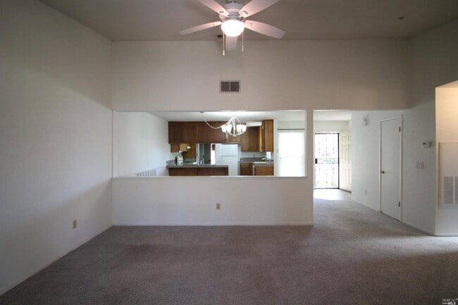 Building Photo - 132 Bryce Way