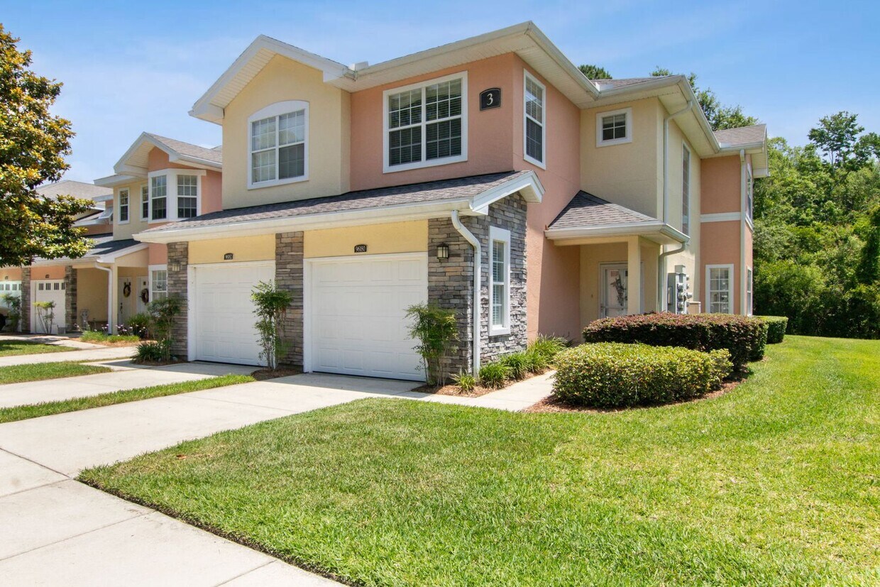Primary Photo - Fully Renovated 3BR/2.5BA Condo with Garag...