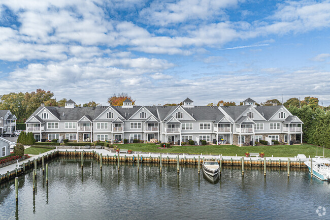 Foto del edificio - Hidden Harbor Estates