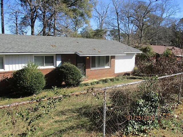 Primary Photo - 5129 Seneca Dr