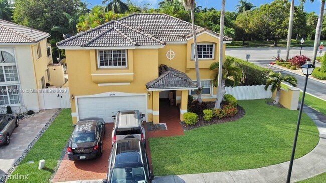 Foto del edificio - 4 br, 2.5 bath House - 10110 SW 166th Ct