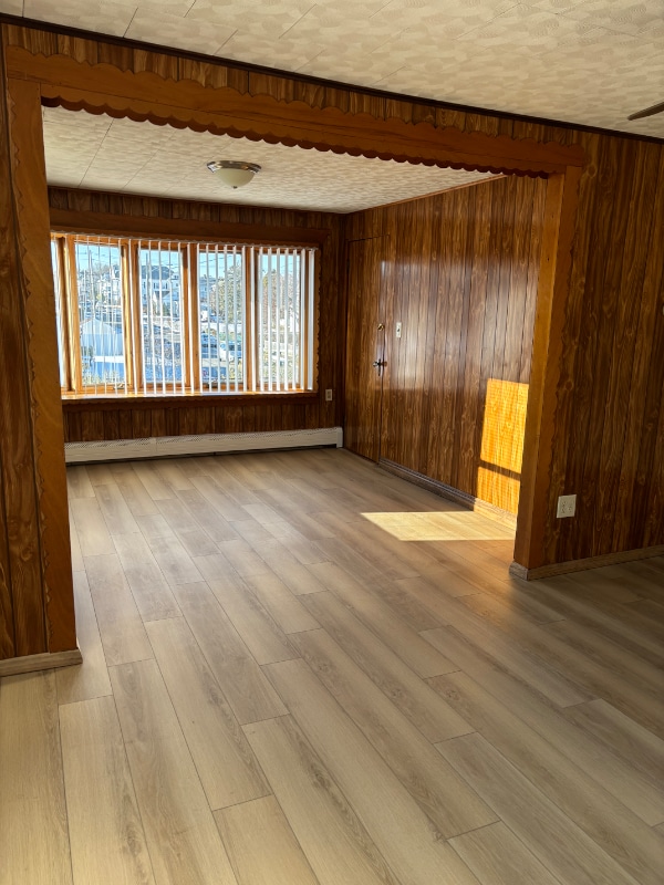 Foto del edificio - 1563 Cove Rd