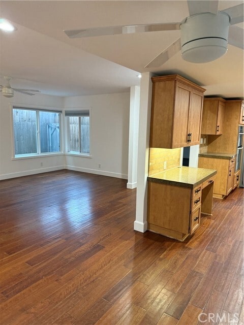 Foto del edificio - 4823 River Ave