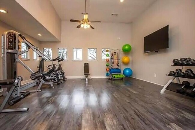 Foto del edificio - 4060 N Belt Line Rd